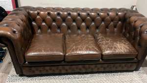 3 seater genuine leather chesterfield lounge