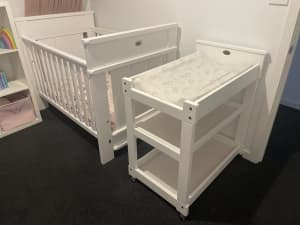 BOORI COUNTRY COLLECTION - Bassinet, Cot & Change Table Package