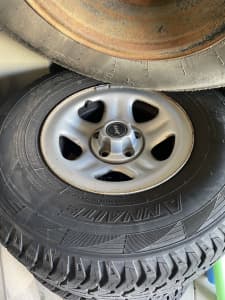 5x 31”x10.5” Tyres on 15” wheels (Jeep TJ/XJ)