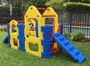 Outdoor Play Gym Maxi Climber pick up or freight