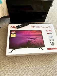 Smart TV AKAI mint condition