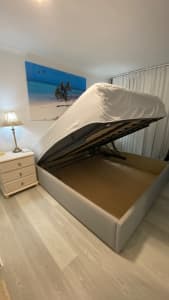 King bed storage base with mattress
