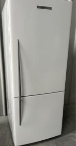 Large 440L fridge freezer works perfectly can deliver