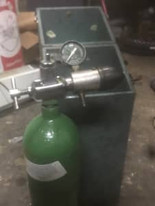 oxygen tank with case Hudson