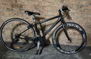 Beautiful Condition!! Giant Flat Bar Hybrid CRX 4 Road Bike