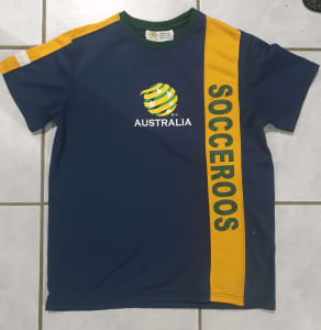 Socceroos Football Jersey age 14 years