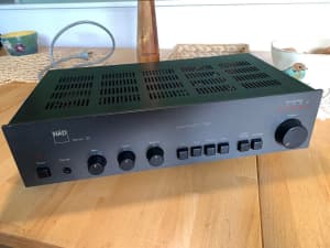 The NAD 3020 stereo amplifier (The benchmark integrated!)