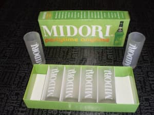 RARE COLLECTABLE MIDORI FROSTED GLASSES BOXED IN NEAR NEW CONDITION