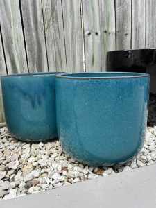 2 x glazed pots