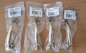 4 Door Pull Handles New - Polished Brass - Tradco 1451