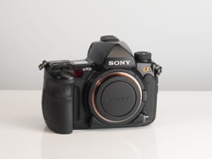 Sony Alpha a900 24.6MP Digital SLR Camera Body - Excellent Condition