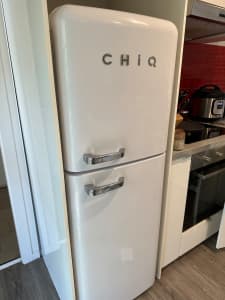 Chiq fridge used great condition no defects