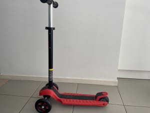 YVolution XL Scooter Red