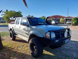 NISSAN NAVARA D22 ST-R 2003 - Perfect for all-terrain and touring