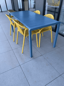 Early Settler Kace 6 seater outdoor dinig table (storm blue)