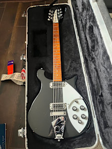 rickenbacker bass kijiji