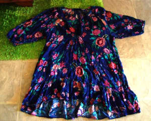 TS like NEW stunning floral dress fits 20 22 24 tassel ruffle boho