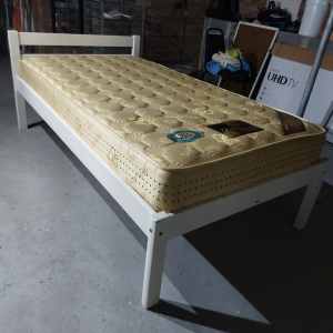 Single Bed with Airland Gold mattress
