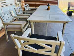 IKEA Outdoor Table With Four Chairs Bondholmen