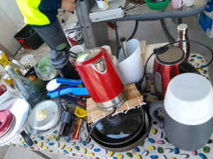 Kitchen items various, from $1 or the lot $5