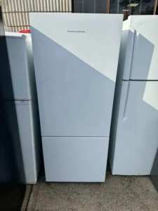 FISHER AND PAYKEL 442 LITRES Fridge Freezer.