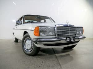 1979 Mercedes-Benz 300 D White 4 Speed Automatic Sedan