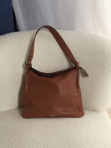 Orotan , tan leather handbag, shoulder strap excellent condition100