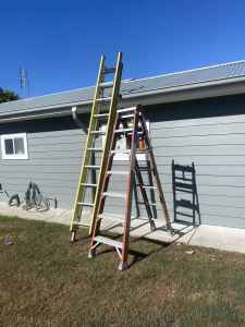 Indalex extension ladder/ step extension 