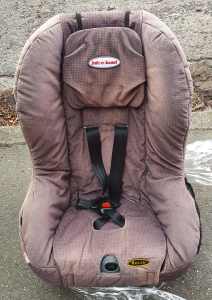CHEAP Britax Safe-n-Sound Royale baby car seat, Carlton pickup