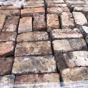 Old Hawthorn Hand Made Bricks (Used/Second Hand - Clean).