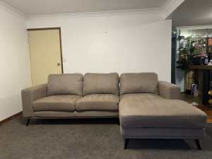 FREE DELIVERY - LARGE AMART COUCH