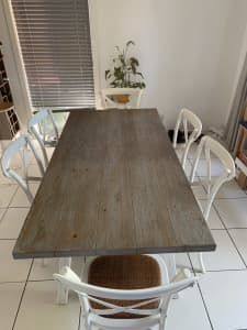 Dining Table and 6 x rattan chairs, set.