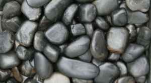 Black polished pebbles 20-30mm - 8 x 10kg bags