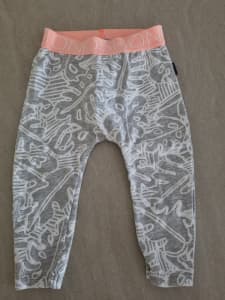 Baby Boys Girls BONDS Grey Orange Pants Clothes Clothing
Size 0
