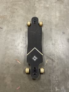 Skate board preloved