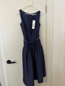 Size 6 Review blue dress 