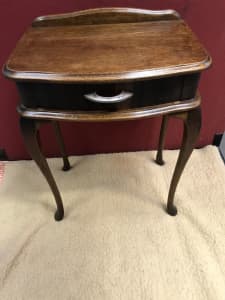 BEAUTIFUL MAHOGANY SIDE TABLE WITH ONE DRAW,ANTIQUE