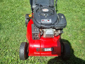 Lawn mower. SANLI REDBACK.