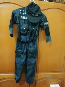 Size 5-6 police costume