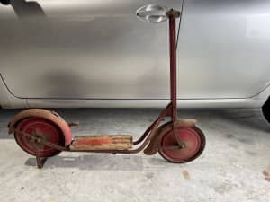 Antique/vintage children’s scooter - Complete - Circa 1950s