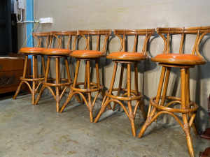5 excellent condition solid cane & vinyl rotation bar stool($100 each)