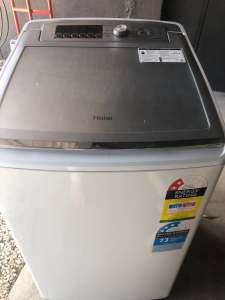 Haier 6 kg washing machine good condition with additional lint collect