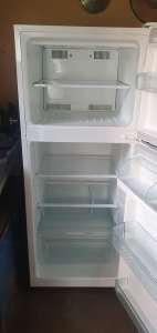280 ltr Westinghouse top mount fridge freezer