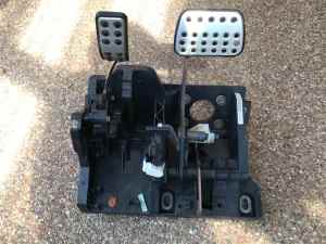 Ford BF XR6 Falcon Accelerator pedal box assembly