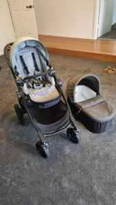 Baby Jogger City select LUX stroller and bassinet