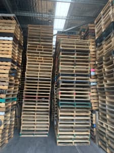 Pallets for sale recycled 