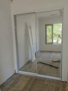 Closet / wardrobe sliding doors / mirrors for sale