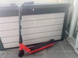Oxelo kids scooter