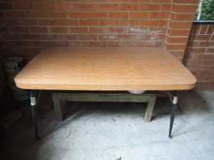 152cm Vintage Pine Veneer Dining Table. Good Condition. Carlingford