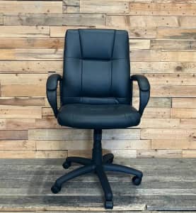 CUSHIONED LEATHER OFFICE CHAIR Morningside Brisbane South East Preview